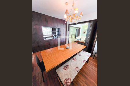 Casa à venda com 6 quartos, 400m² em Jardim Leonor Mendes de Barros, São Paulo