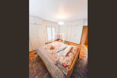 Casa à venda com 6 quartos, 400m² em Jardim Leonor Mendes de Barros, São Paulo