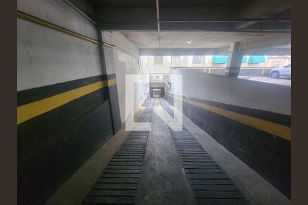 Garagem de apartamento para alugar com 2 quartos, 82m² em Rocha, São Gonçalo