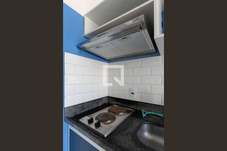 Sala/Cozinha de apartamento à venda com 1 quarto, 28m² em República, São Paulo