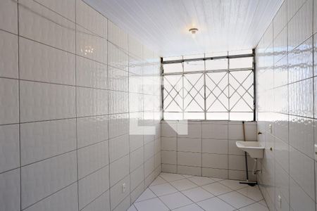Cozinha de kitnet/studio para alugar com 1 quarto, 40m² em Sagrada Família, Belo Horizonte