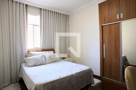 Quarto 1 de apartamento à venda com 2 quartos, 70m² em Sagrada Família, Belo Horizonte