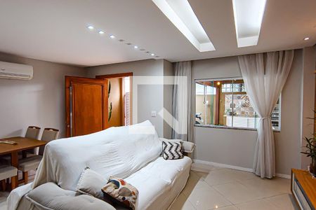 Sala de casa de condomínio à venda com 4 quartos, 137m² em Taquara, Rio de Janeiro