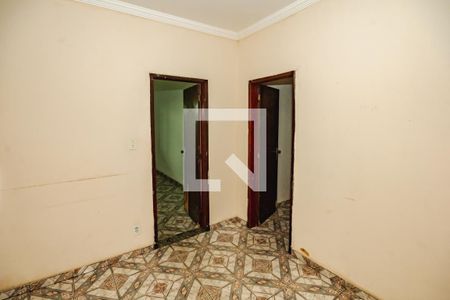 Sala de casa à venda com 3 quartos, 160m² em Piratininga, Belo Horizonte