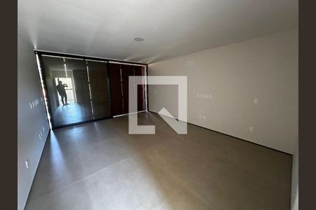 Casa à venda com 5 quartos, 1280m² em Barra da Tijuca, Rio de Janeiro