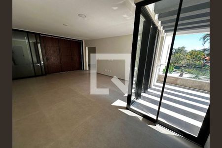 Casa à venda com 5 quartos, 1280m² em Barra da Tijuca, Rio de Janeiro