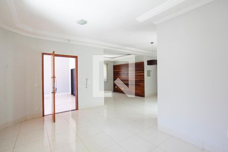 Sala de casa para alugar com 3 quartos, 176m² em Alto Umuarama, Uberlândia