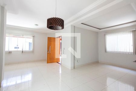 Sala de casa para alugar com 3 quartos, 176m² em Alto Umuarama, Uberlândia