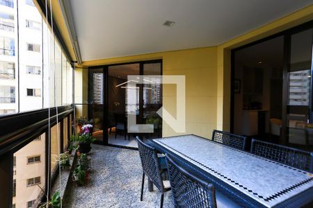 Varanda gourmet de apartamento à venda com 3 quartos, 220m² em Vila Suzana, São Paulo