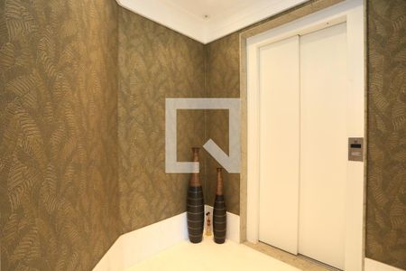 Sala - detalhe de apartamento à venda com 3 quartos, 220m² em Vila Suzana, São Paulo