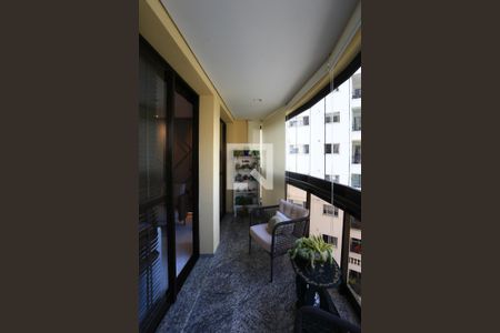 Varanda da Sala de apartamento à venda com 3 quartos, 220m² em Vila Suzana, São Paulo