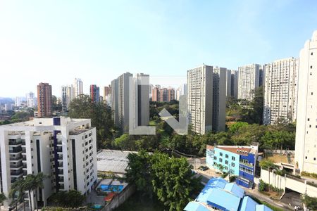 Vista de apartamento à venda com 3 quartos, 220m² em Vila Suzana, São Paulo