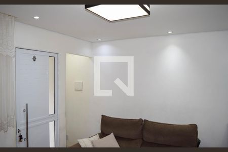 Sala de casa de condomínio à venda com 3 quartos, 62m² em Vila Esperança, São Paulo