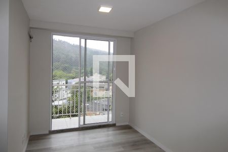 Sala de apartamento à venda com 2 quartos, 56m² em Morro Santana, Porto Alegre