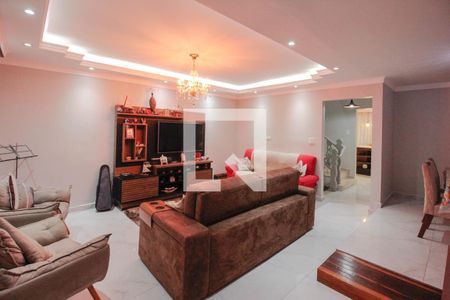 Sala de casa à venda com 3 quartos, 315m² em Vila Galvão, Guarulhos