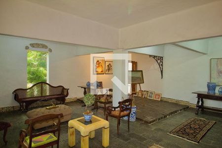 Sala 1 de casa à venda com 3 quartos, 485m² em Pampulha, Belo Horizonte