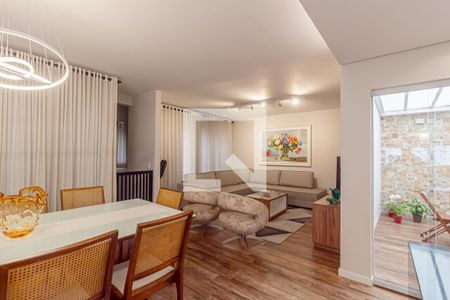 Sala de casa à venda com 4 quartos, 312m² em Vila Salete, São Paulo