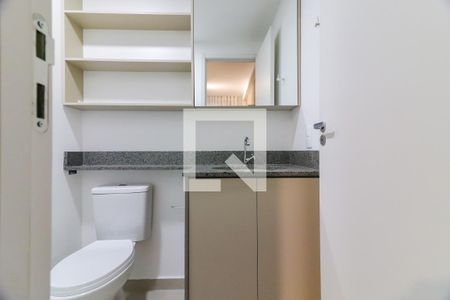 Banheiro de apartamento à venda com 1 quarto, 24m² em Vila Butantã, São Paulo