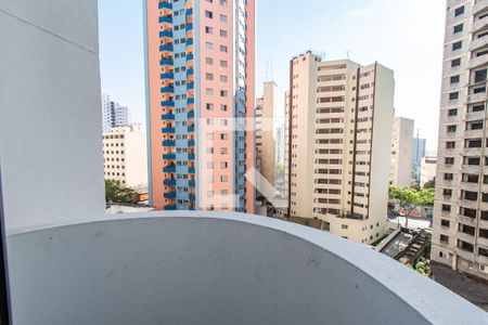 Varanda de kitnet/studio para alugar com 1 quarto, 26m² em Liberdade, São Paulo
