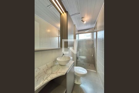 Banheiro de apartamento à venda com 1 quarto, 60m² em Centro, São Leopoldo