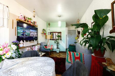 Sala de apartamento à venda com 2 quartos, 60m² em Jardim do Salso, Porto Alegre