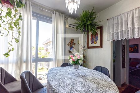 Sala de apartamento à venda com 2 quartos, 60m² em Jardim do Salso, Porto Alegre