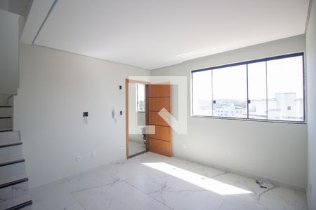 Sala de apartamento para alugar com 3 quartos, 150m² em Europa, Contagem
