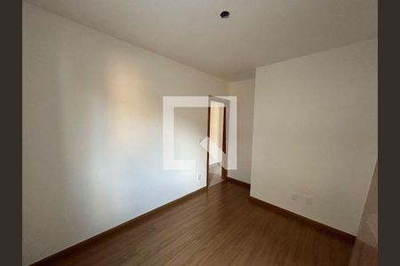 Apartamento à venda com 3 quartos, 79m² em Santa Rosa, Belo Horizonte