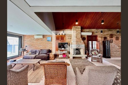 Casa à venda com 4 quartos, 316m² em Vila Madalena, São Paulo