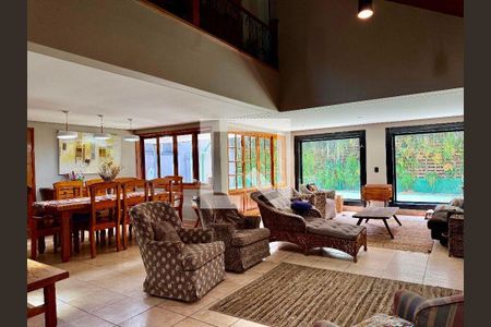 Casa à venda com 4 quartos, 316m² em Vila Madalena, São Paulo