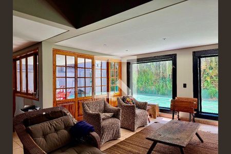 Casa à venda com 4 quartos, 316m² em Vila Madalena, São Paulo