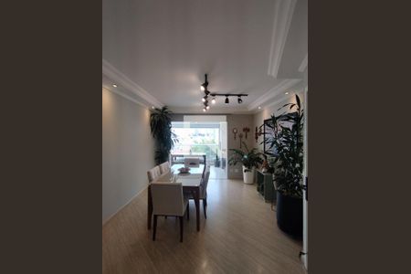 Sala de apartamento à venda com 3 quartos, 104m² em Vila Gumercindo, São Paulo