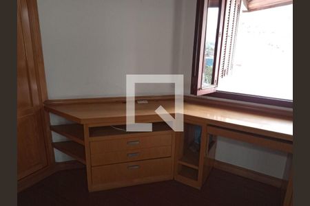 Casa à venda com 4 quartos, 724m² em Vila Albertina, São Paulo