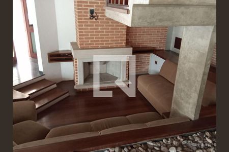 Casa à venda com 4 quartos, 724m² em Vila Albertina, São Paulo