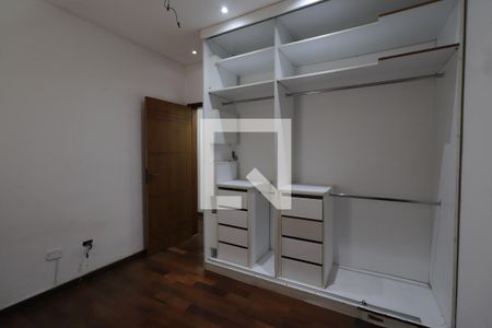 Quarto 1 de casa à venda com 2 quartos, 210m² em Vila Carrão, São Paulo