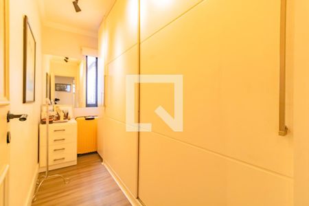 Corredor de apartamento à venda com 3 quartos, 106m² em Vila Mascote, São Paulo