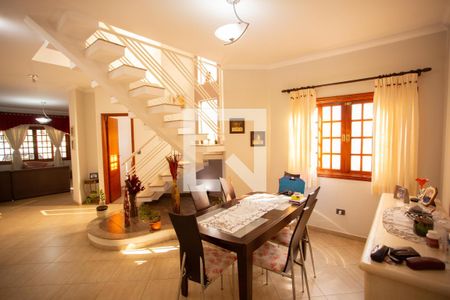 Sala de Jantar de casa à venda com 3 quartos, 185m² em Santa Teresinha, São Paulo