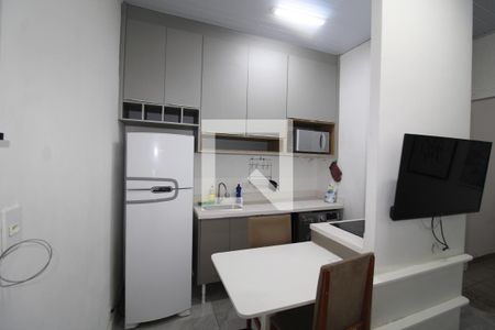 Sala/Cozinha de kitnet/studio para alugar com 1 quarto, 27m² em Carandiru, São Paulo