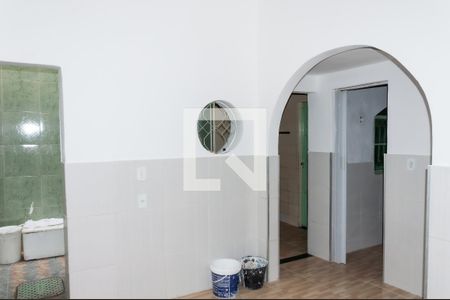 Sala de apartamento para alugar com 1 quarto, 52m² em Olaria, Rio de Janeiro