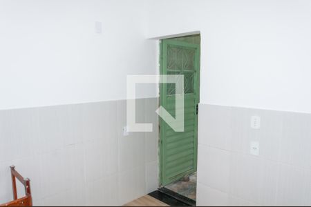 Sala  de apartamento para alugar com 1 quarto, 52m² em Olaria, Rio de Janeiro