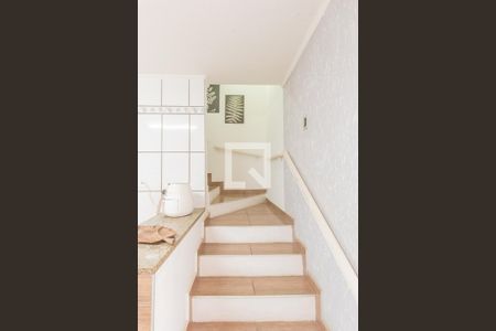 Escada de casa para alugar com 3 quartos, 300m² em Vila Lemos, Campinas