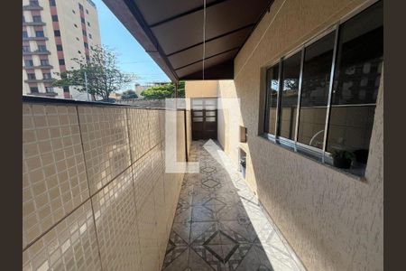 Casa à venda com 3 quartos, 176m² em Vila Invernada, São Paulo