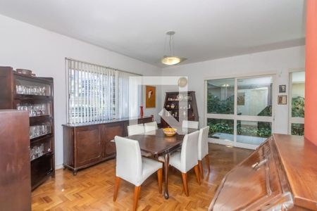 Casa à venda com 6 quartos, 399m² em Pacaembu, São Paulo