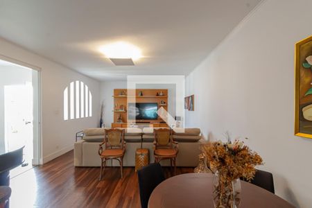 Sala de TV de casa à venda com 4 quartos, 333m² em Vila da Saúde, São Paulo