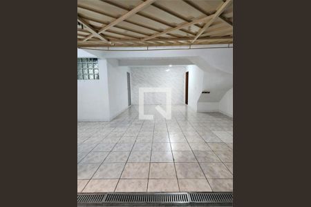 Casa à venda com 3 quartos, 150m² em Vila Gomes, São Paulo