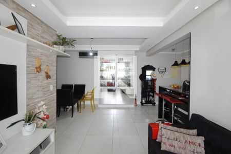 Sala de apartamento para alugar com 3 quartos, 86m² em Passo D’areia, Porto Alegre