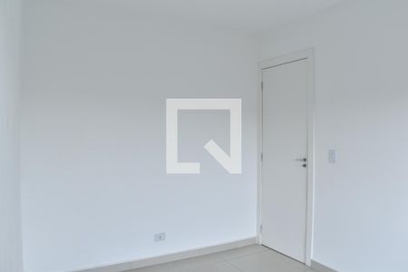 Quarto 1 de apartamento para alugar com 2 quartos, 75m² em Jardim das Américas, Curitiba