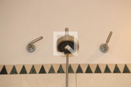 Casa de Condomínio para alugar com 6 quartos, 1200m² em Jardim Mediterraneo, Cotia