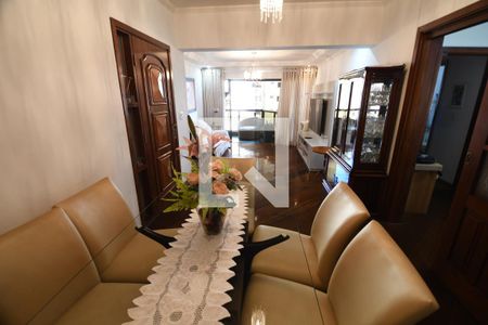 Sala de apartamento à venda com 3 quartos, 145m² em Cambuí, Campinas