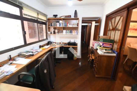 Escritório de apartamento à venda com 3 quartos, 145m² em Cambuí, Campinas